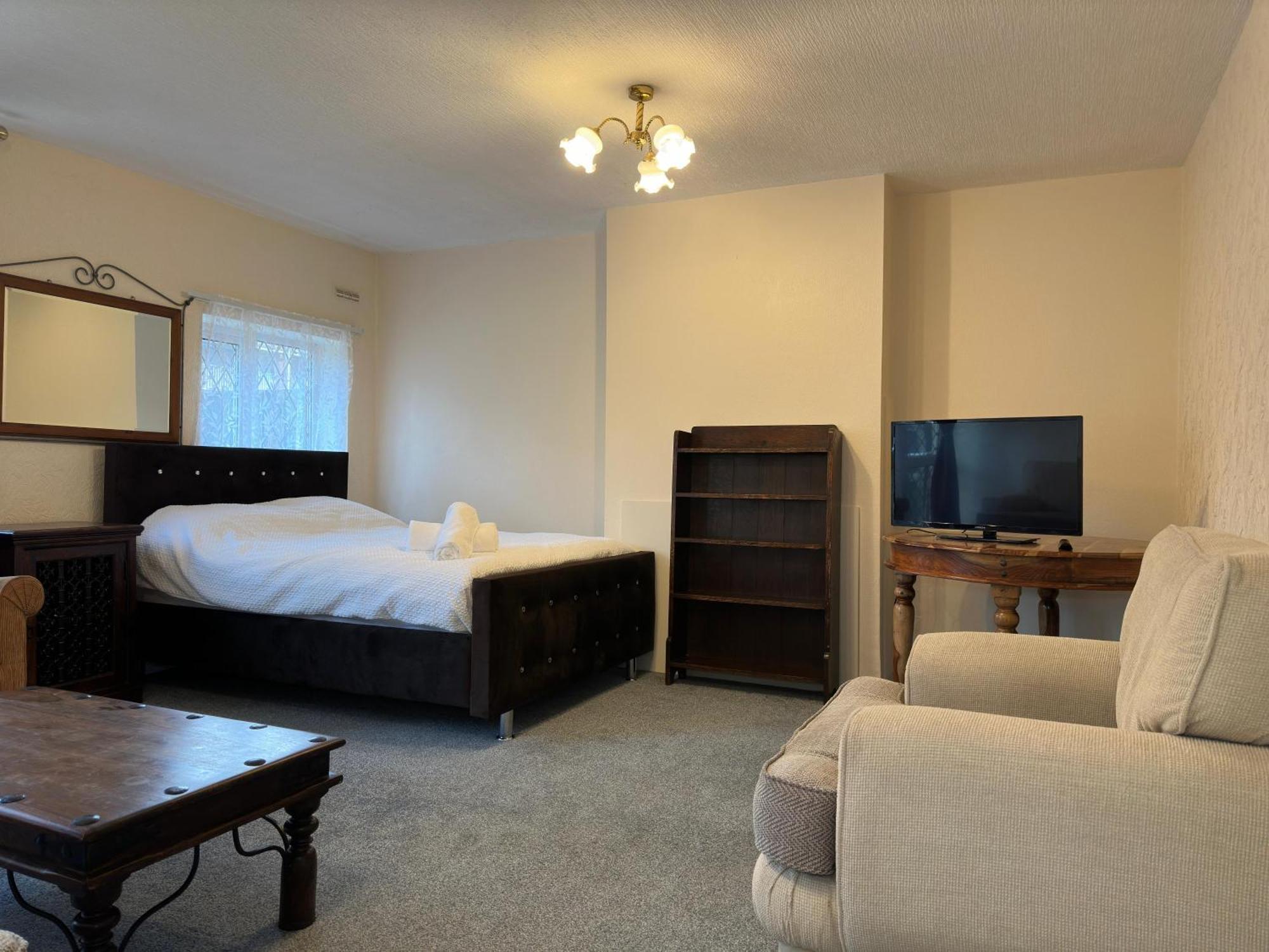 Downtown Delight Apartment Бирмингам Екстериор снимка