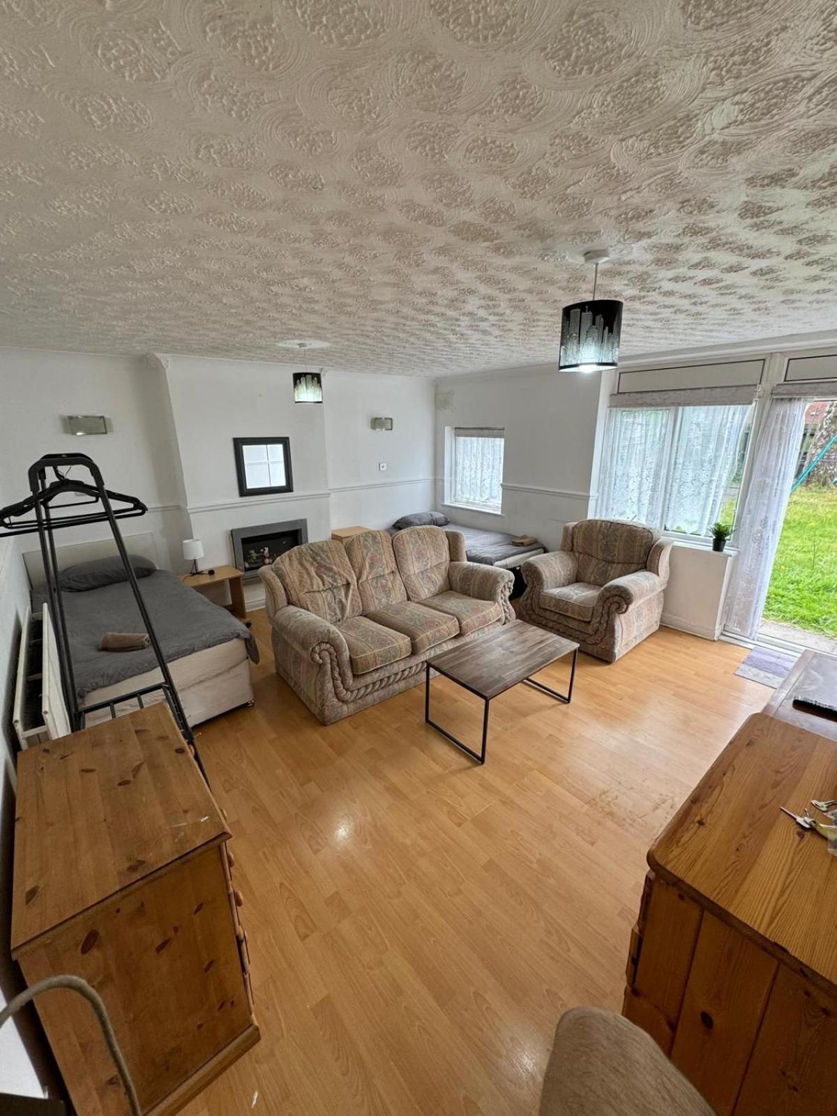 Downtown Delight Apartment Бирмингам Екстериор снимка